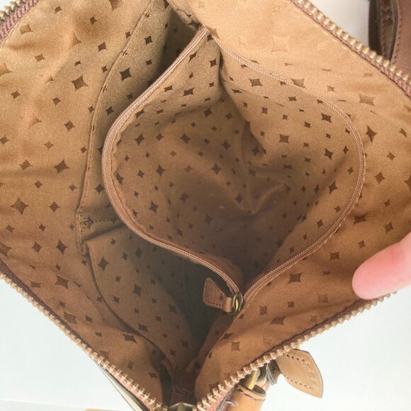 Fossil Explorer Leather Crossbody Bag - Picture 11 of 15